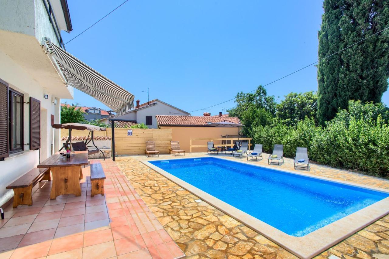 Villa Dante Medulin Exterior photo